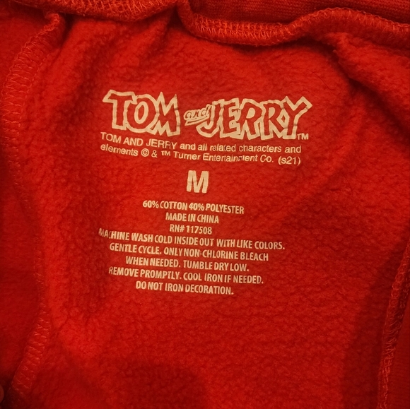 Red Tom and Jerry Shorts - Picture 2 of 3